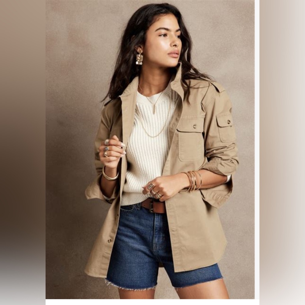 Banana Republic - girlfriend denim short in dark wash
